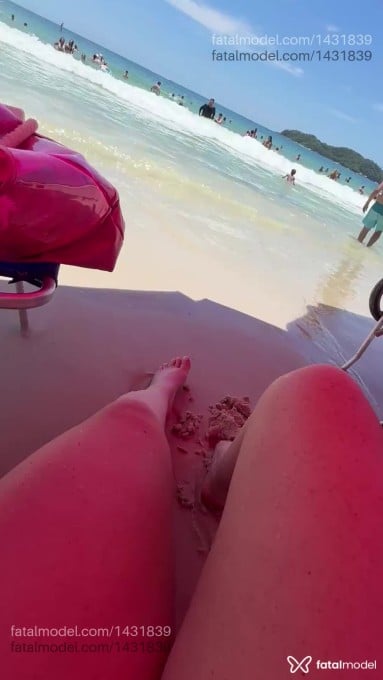 Acompanhante mulher loira (o) de olhos castanhos em Porto Alegre - Bia Schneider