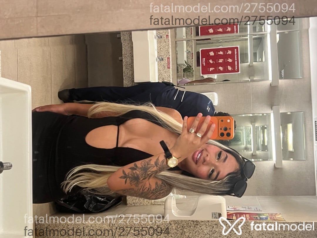Acompanhante mulher morena (o) de olhos castanhos - Larissa Acompanhante mulher morena (o) de olhos castanhos - Larissa