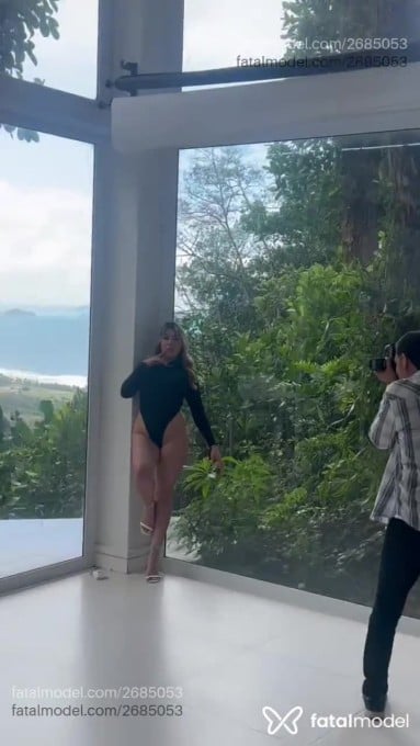 Acompanhante mulher loira (o) de olhos pretos em São Paulo - Maya Mendes