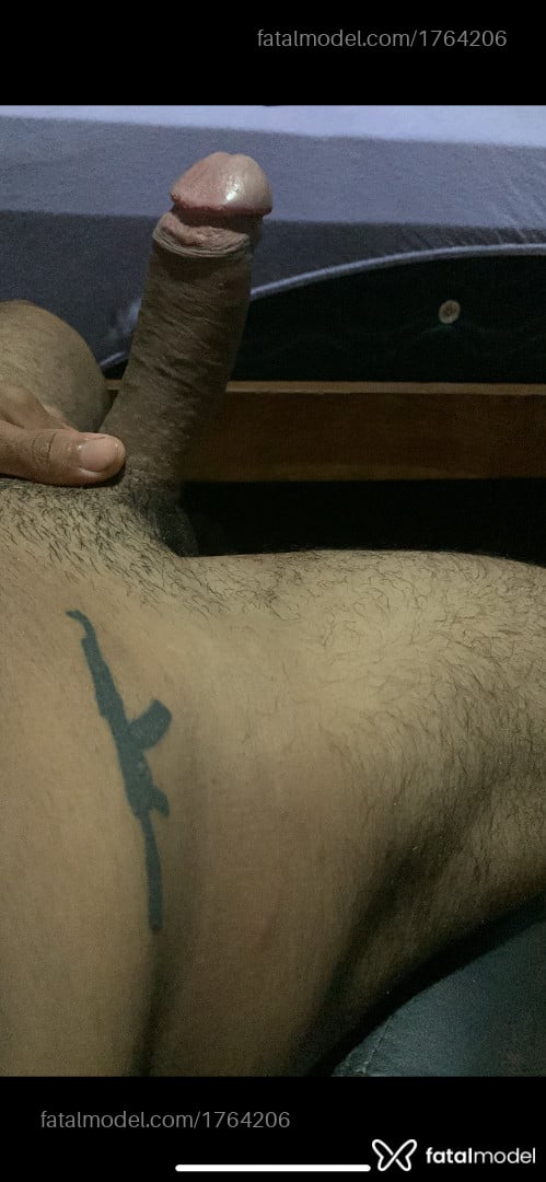 Acompanhante homem morena (o) de olhos castanhos em Congonhas - Guilherme