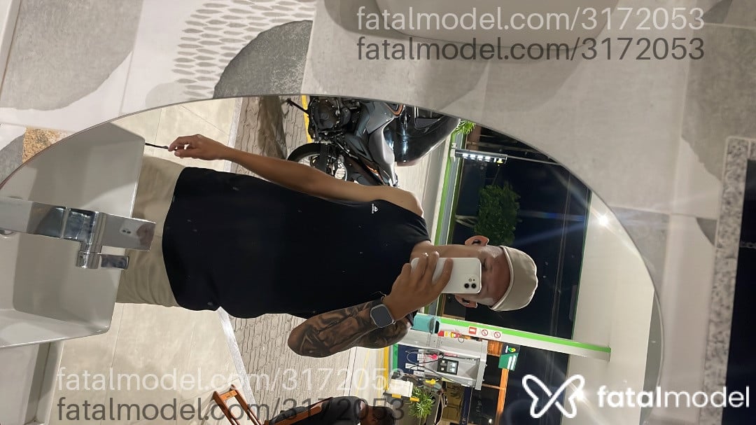 Acompanhante homem com cabelo castanho de olhos castanhos em Rio de Janeiro - David