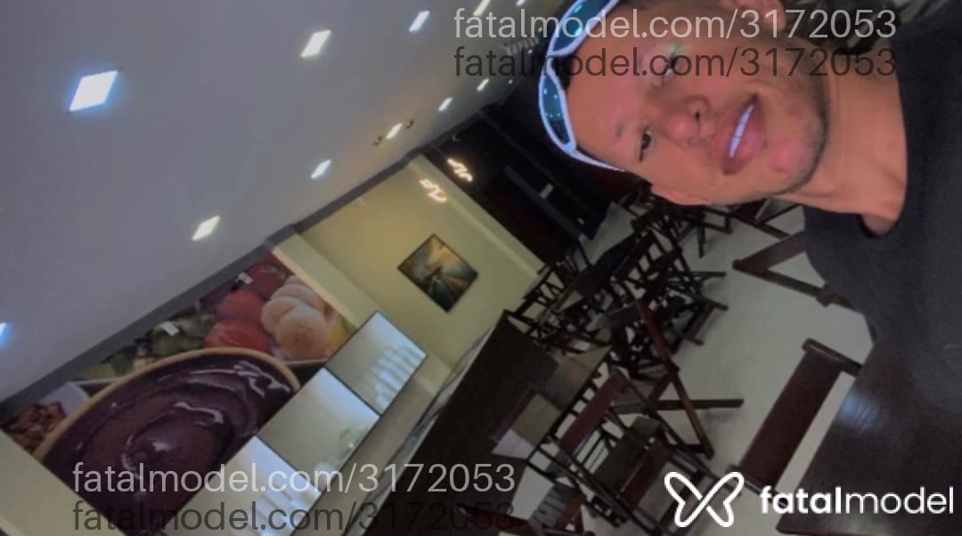 Acompanhante homem com cabelo castanho de olhos castanhos em Rio de Janeiro - David