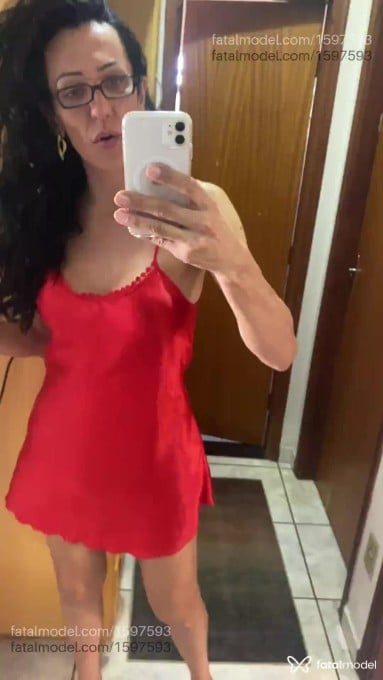 Acompanhante mulher trans morena (o) de olhos verdes em Araraquara - Ellyyn Tranns