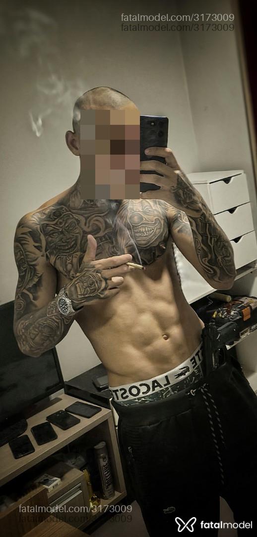 Acompanhante homem sem cabelo de olhos pretos em São Paulo - Prazerrd