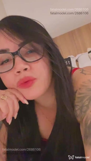 Acompanhante mulher morena (o) de olhos pretos em Sarandi Acompanhante mulher morena (o) de olhos pretos em Sarandi - Juliana Ferrari