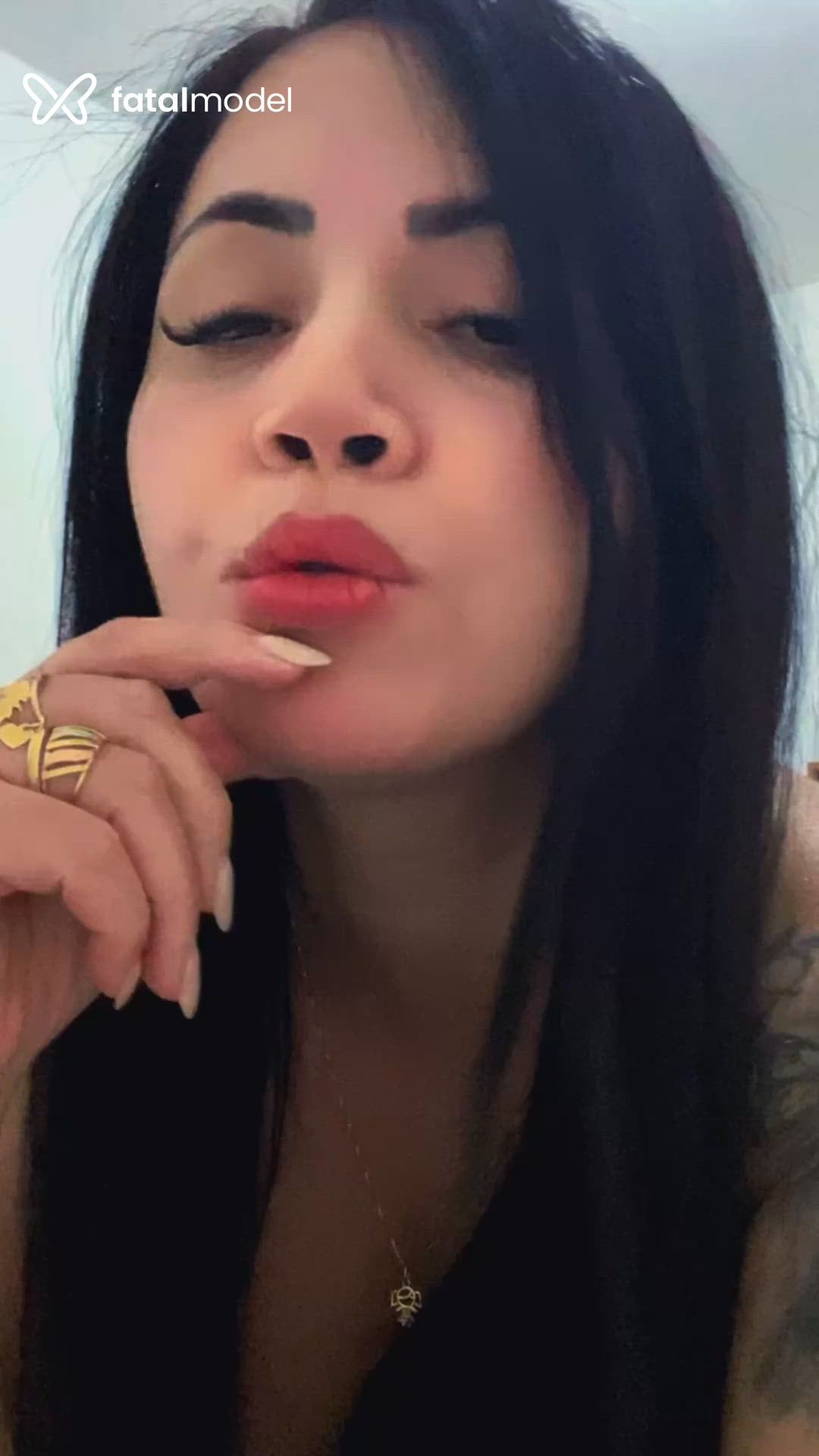 Acompanhante mulher morena (o) de olhos pretos em Sarandi Acompanhante mulher morena (o) de olhos pretos em Sarandi - Juliana Ferrari