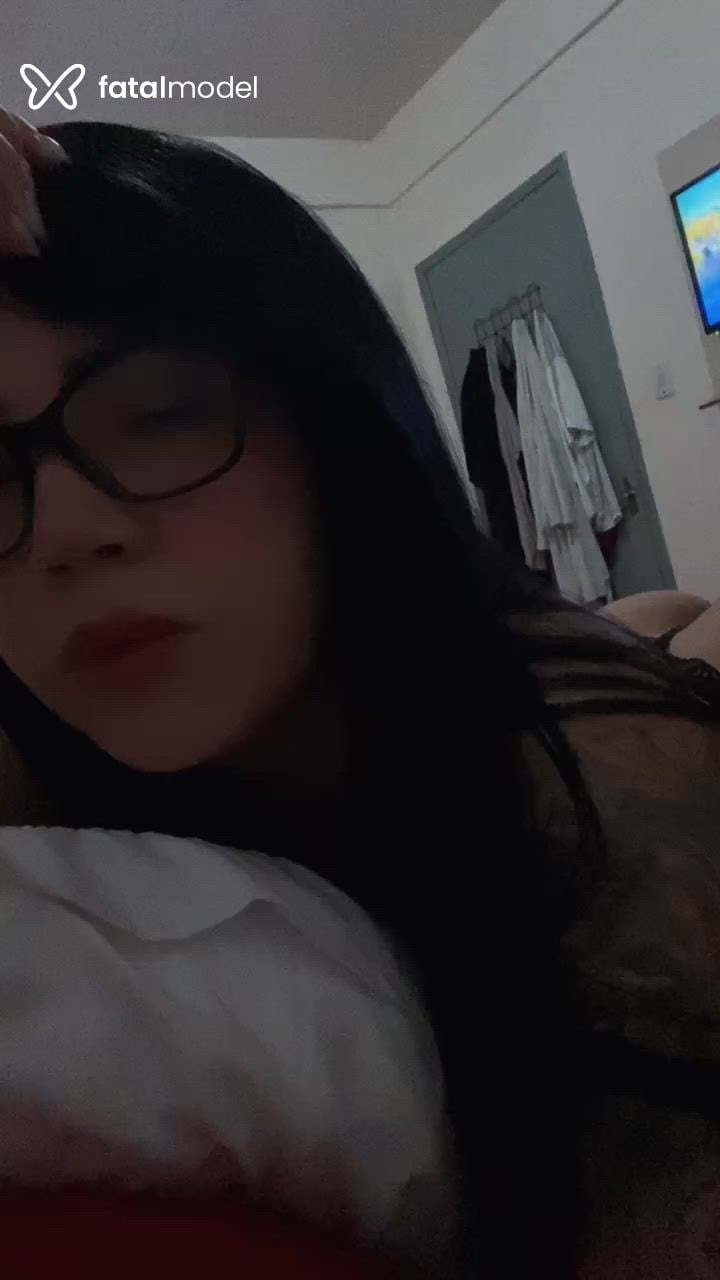 Acompanhante mulher morena (o) de olhos pretos - Juliana Ferrari Acompanhante mulher morena (o) de olhos pretos - Juliana Ferrari