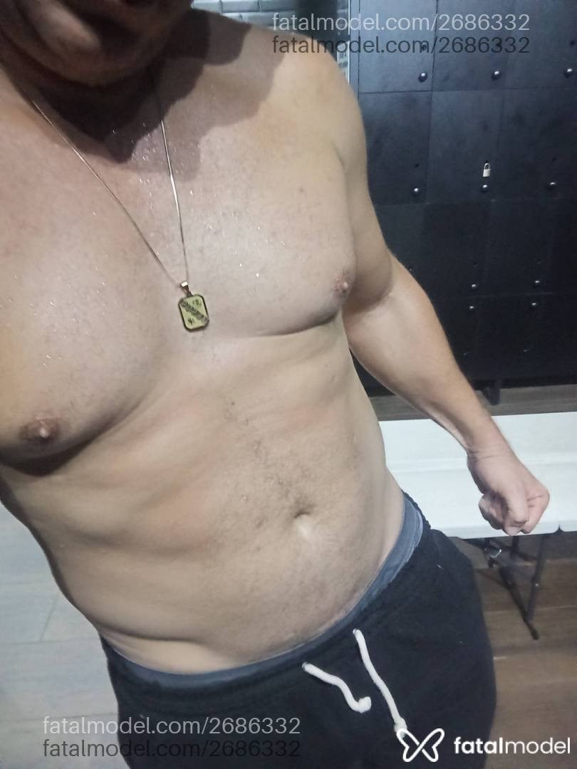 Acompanhante homem com cabelo castanho de olhos castanhos em Goiânia - Pedro Henrique