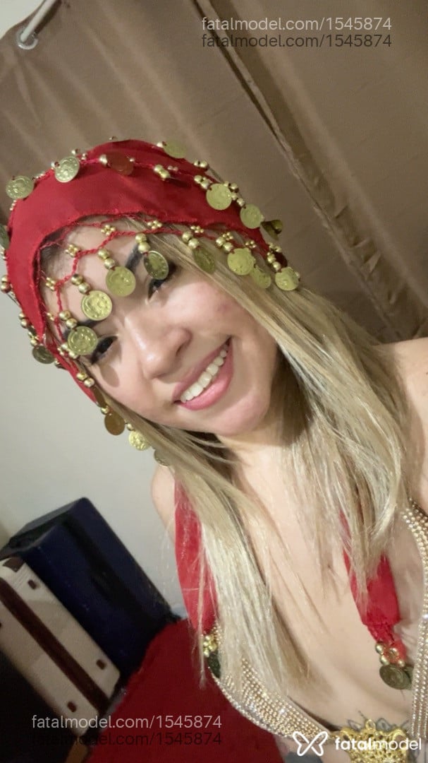 Acompanhante mulher loira (o) de olhos pretos em Virtual - Samira Mayer