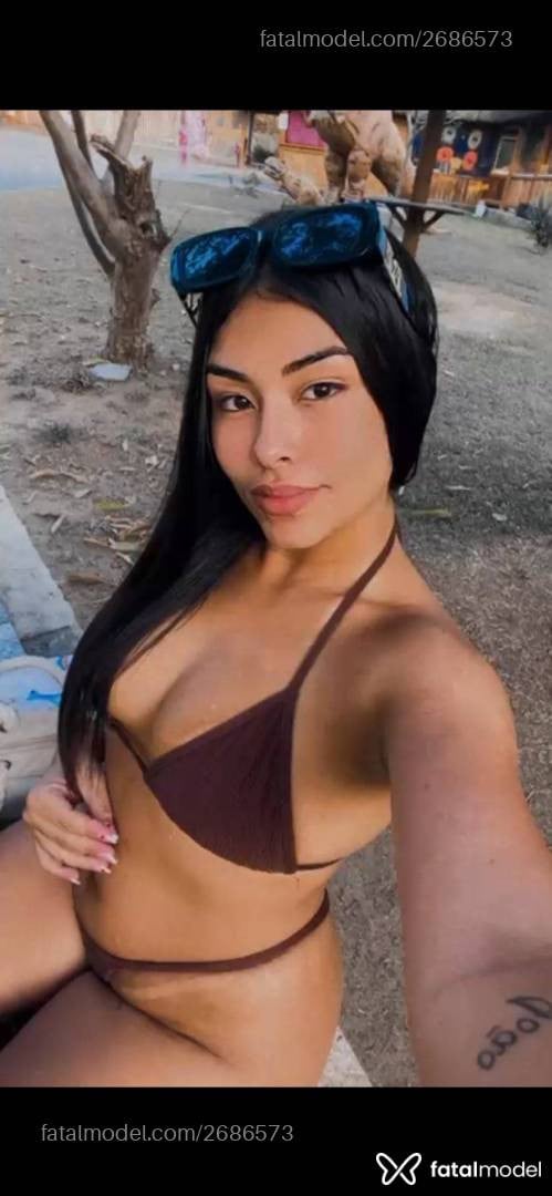 Acompanhante mulher morena (o) de olhos pretos - Lualuara