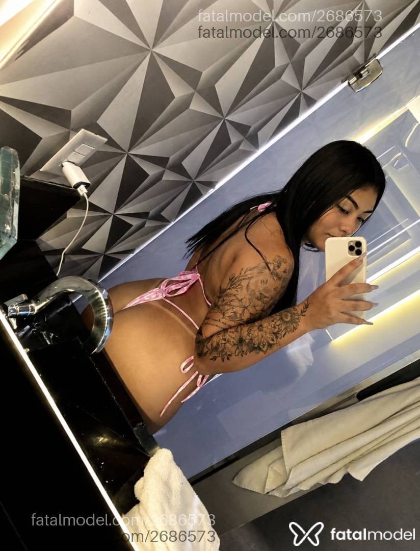 Acompanhante mulher morena (o) de olhos pretos - Lualuara