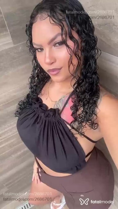 Acompanhante mulher morena (o) de olhos mel em Marília Acompanhante mulher morena (o) de olhos mel em Marília - Elisa Bittencourt