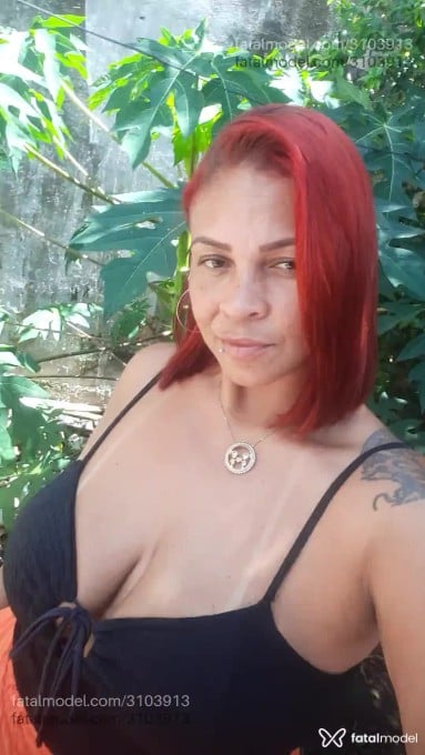 Acompanhante mulher ruiva (o) de olhos castanhos em Caldas Novas - Dona Beja