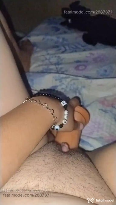Acompanhante mulher com cabelo castanho de olhos castanhos - Carolzinha Santos