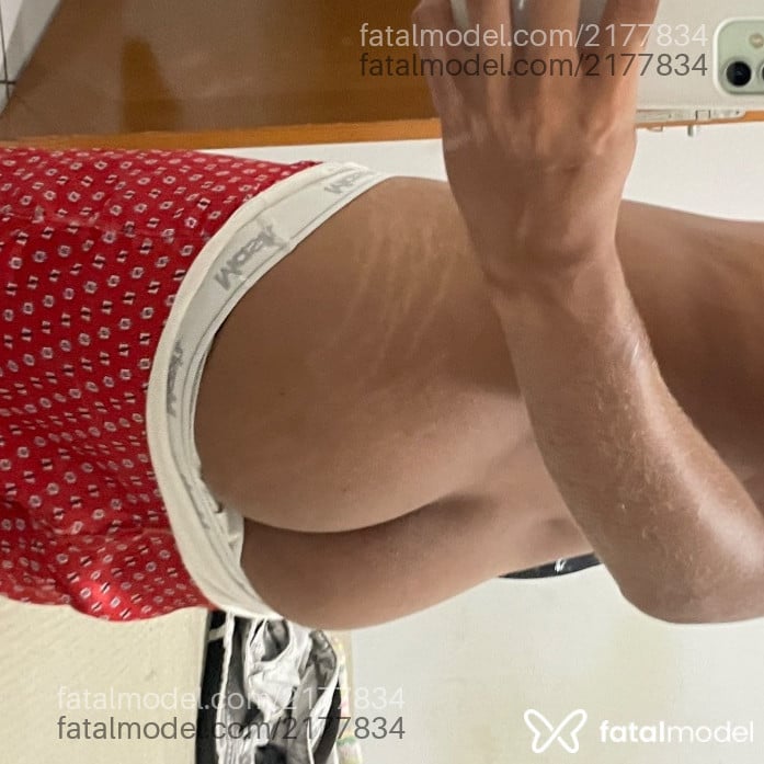 Acompanhante homem com cabelo castanho de olhos pretos em São Luís Acompanhante homem com cabelo castanho de olhos pretos em São Luís - Daniel