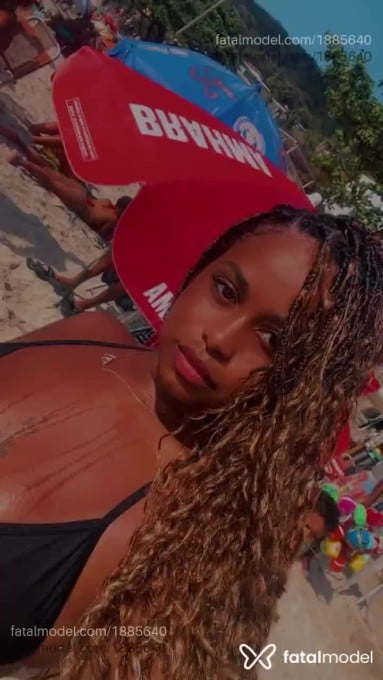 Acompanhante mulher com cabelo castanho de olhos castanhos em Rio de Janeiro - Amusa