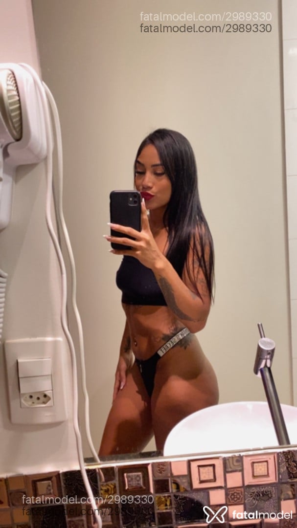 Acompanhante mulher morena (o) de olhos castanhos em Rondonópolis Acompanhante mulher morena (o) de olhos castanhos em Rondonópolis - Líbia Neves