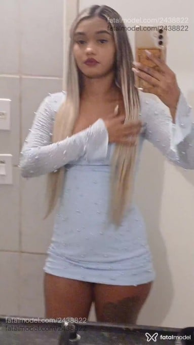 Acompanhante mulher loira (o) de olhos castanhos em Jaboatão dos Guararapes - Lolaa