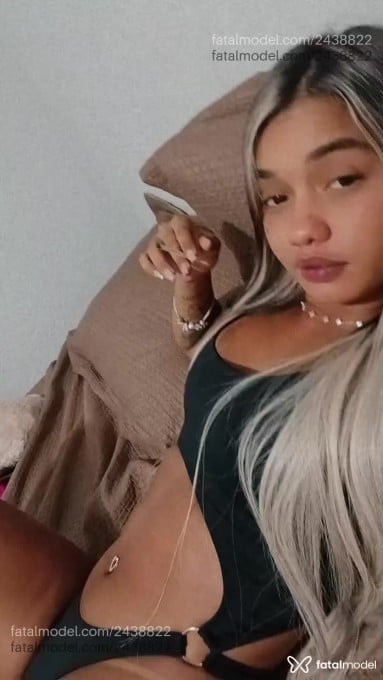 Acompanhante mulher loira (o) de olhos castanhos em Jaboatão dos Guararapes - Lolaa