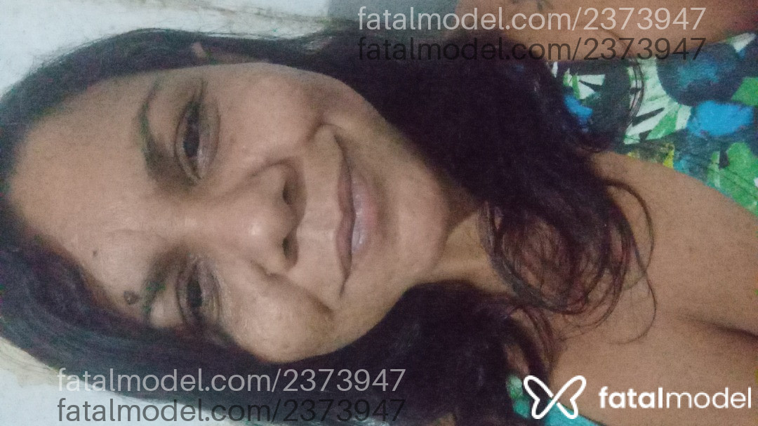 Acompanhante mulher morena (o) de olhos pretos em Virtual - Crisflores