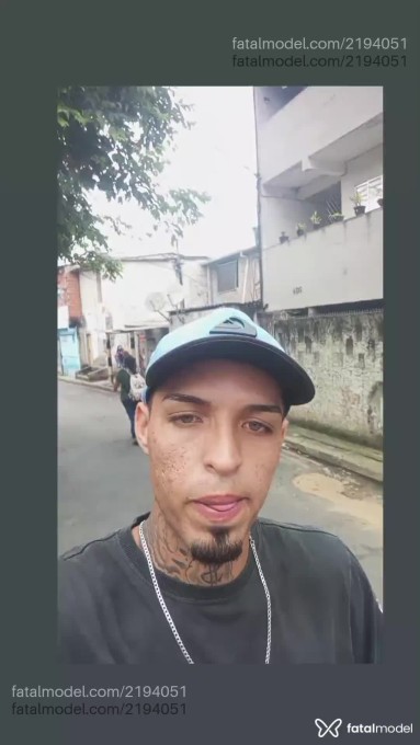 Acompanhante homem com cabelo castanho de olhos verdes em Ribeirão Preto - Douglas Alves