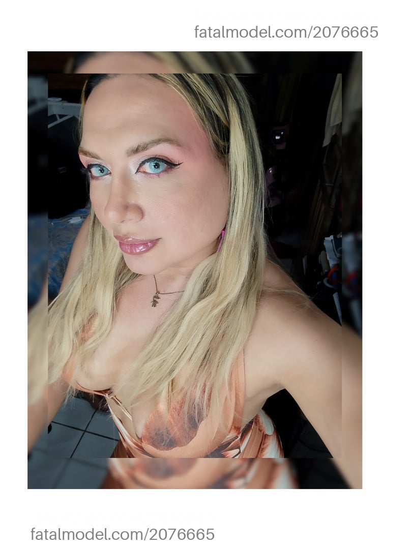 Acompanhante mulher trans loira (o) de olhos mel em Fortaleza - Ariana Santos