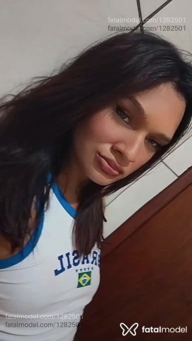 Acompanhante mulher trans morena (o) de olhos castanhos em Nova Esperança - Amanda Gabriela