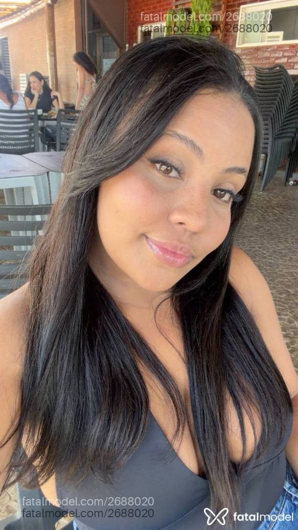 Acompanhante mulher morena (o) de olhos mel - Elisa