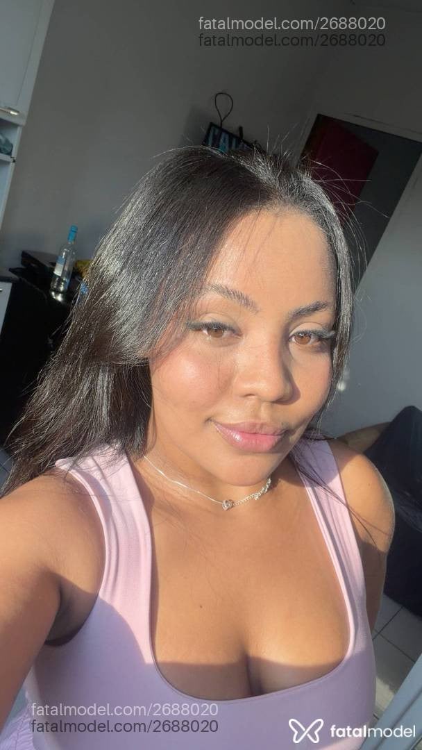 Acompanhante mulher morena (o) de olhos mel - Elisa
