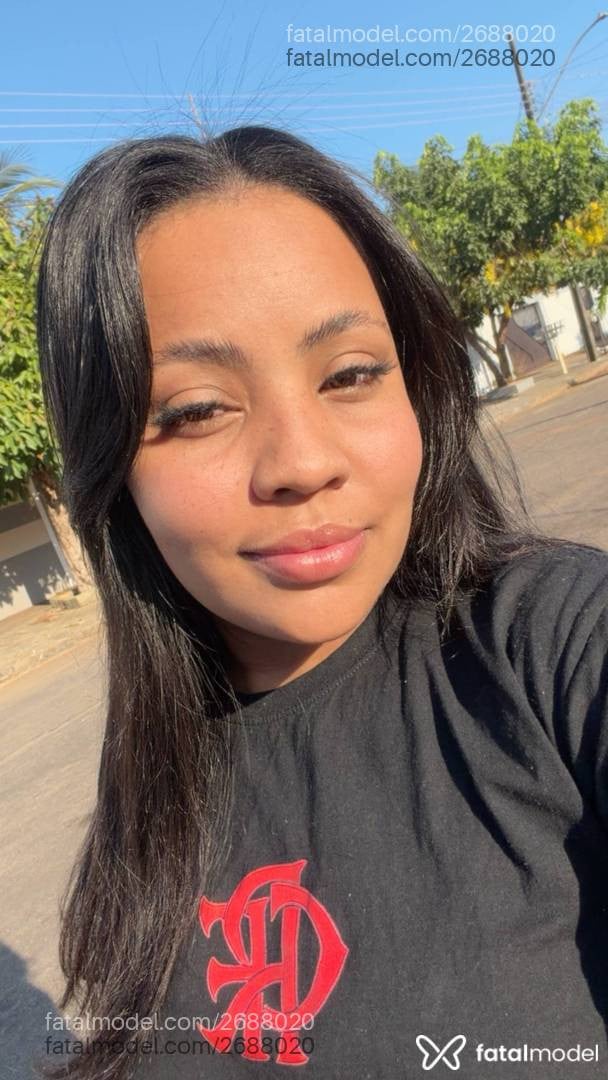 Acompanhante mulher morena (o) de olhos mel - Elisa