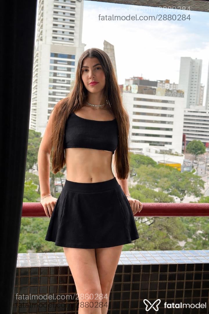 Acompanhante mulher com cabelo castanho de olhos castanhos em São Luís de Montes Belos Acompanhante mulher com cabelo castanho de olhos castanhos em São Luís de Montes Belos - Mirella