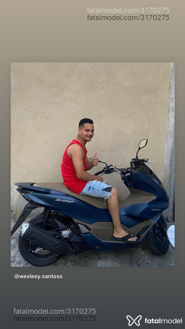Acompanhante homem morena (o) de olhos castanhos em Nova Iguaçu - Wesley
