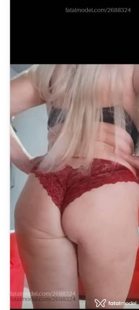 Acompanhante mulher loira (o) de olhos mel - Abelly