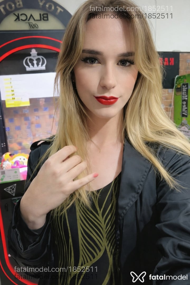 Acompanhante mulher trans loira (o) de olhos castanhos em São João Del Rei - Dasy Sol