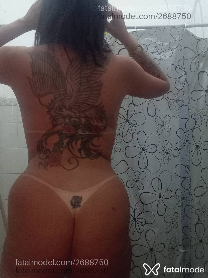 Acompanhante mulher morena (o) de olhos castanhos - Mila