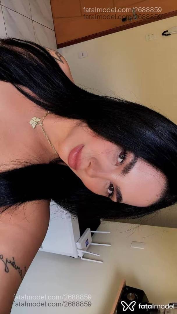 Acompanhante mulher morena (o) de olhos castanhos - Mirelly Garcia
