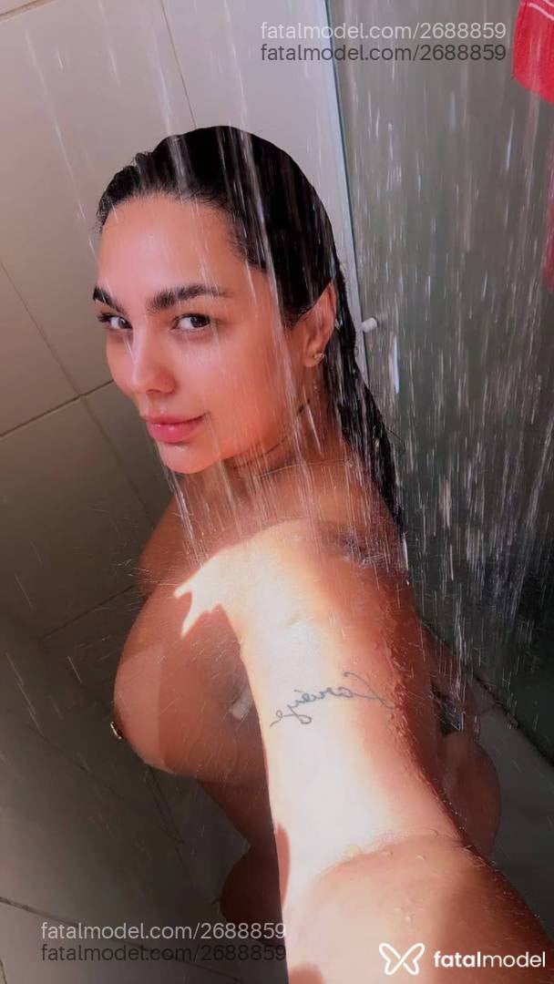 Acompanhante mulher morena (o) de olhos castanhos - Mirelly Garcia