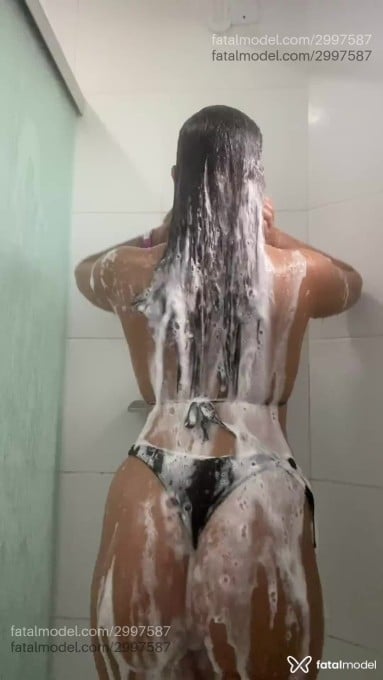 Acompanhante mulher com cabelo castanho de olhos castanhos - Laura