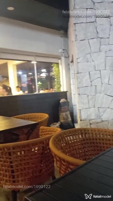 Acompanhante homem com cabelo castanho de olhos castanhos em Joinville - Jhonatan