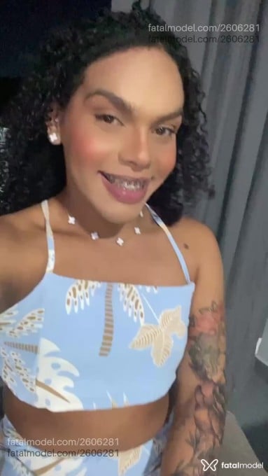 Acompanhante mulher trans morena (o) de olhos castanhos em Natal - Eduarda Santos