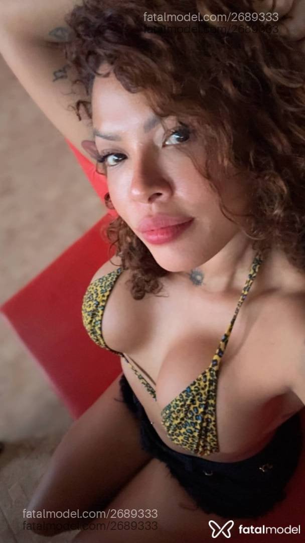 Acompanhante mulher com cabelo castanho de olhos castanhos - Vviicc