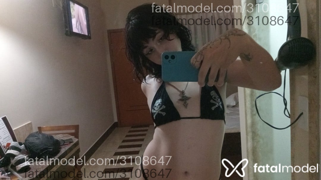 Acompanhante mulher trans morena (o) de olhos pretos em Pouso Alegre - Isa Kink