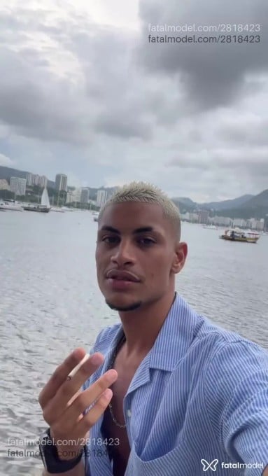 Acompanhante homem morena (o) de olhos mel em Rio de Janeiro - Gentleboy