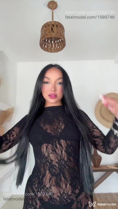 Acompanhante mulher morena (o) de olhos pretos em Belo Horizonte Acompanhante mulher morena (o) de olhos pretos em Belo Horizonte - Jade Ferraz