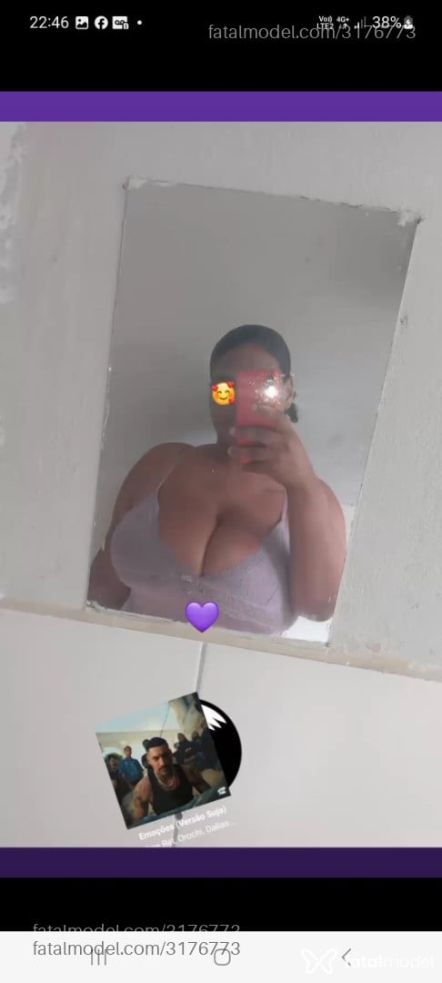 Acompanhante mulher com cabelo castanho de olhos castanhos - Larissa Acompanhante mulher com cabelo castanho de olhos castanhos - Larissa