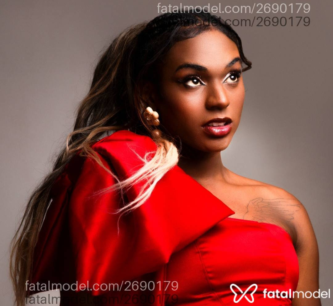 Acompanhante mulher trans morena (o) de olhos pretos em São Paulo - Annie