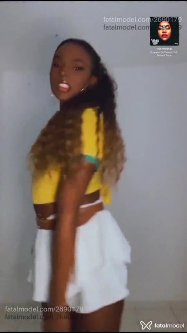 Acompanhante mulher trans morena (o) de olhos pretos em São Paulo - Annie