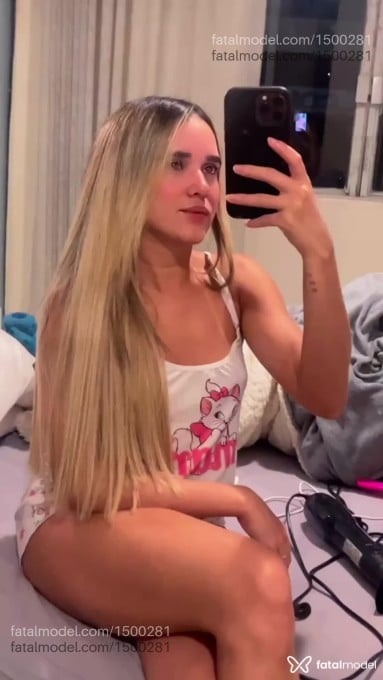 Acompanhante mulher loira (o) de olhos castanhos em Brasília - Eva