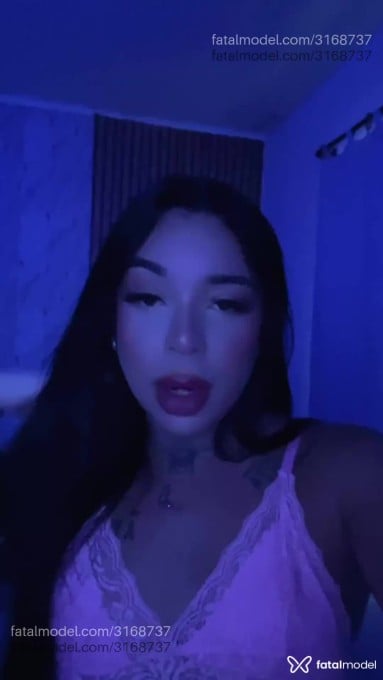 Acompanhante mulher trans morena (o) de olhos castanhos em Duque de Caxias - Angel