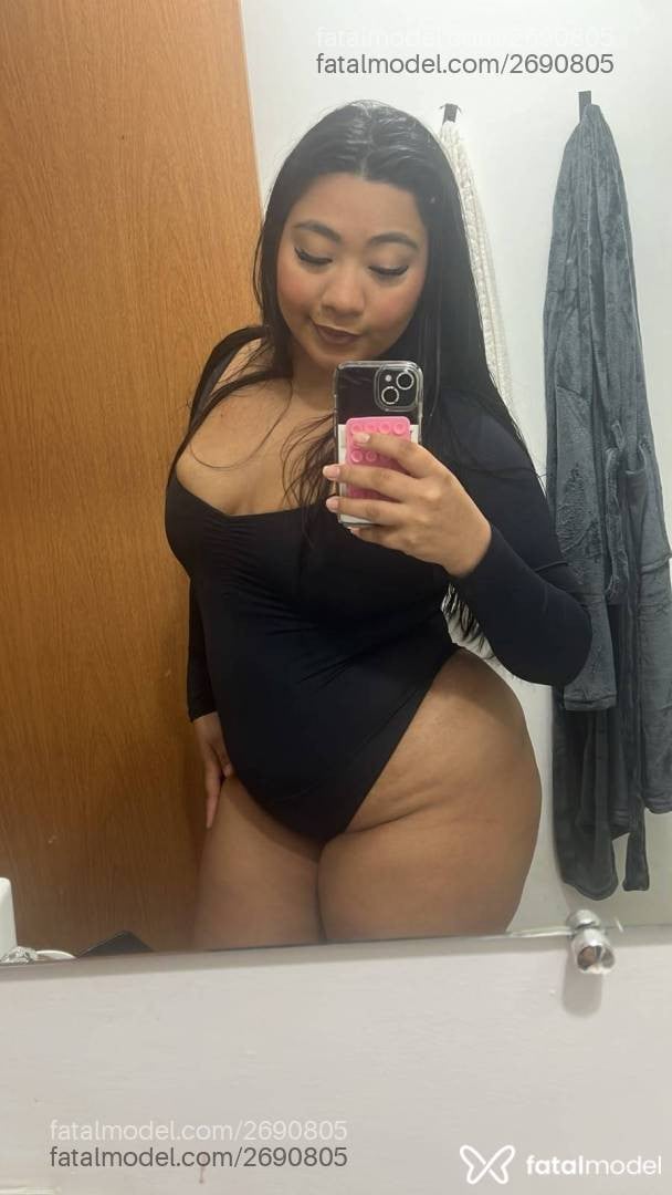Acompanhante mulher morena (o) de olhos castanhos - Luna Araujo